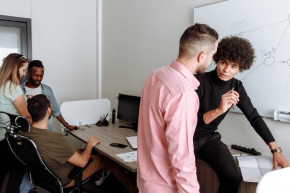 Améliorer l'expérience employé : 7 leviers pour transformer votre entreprise