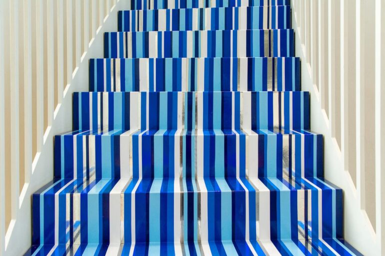 5 escaliers colorés autour du monde