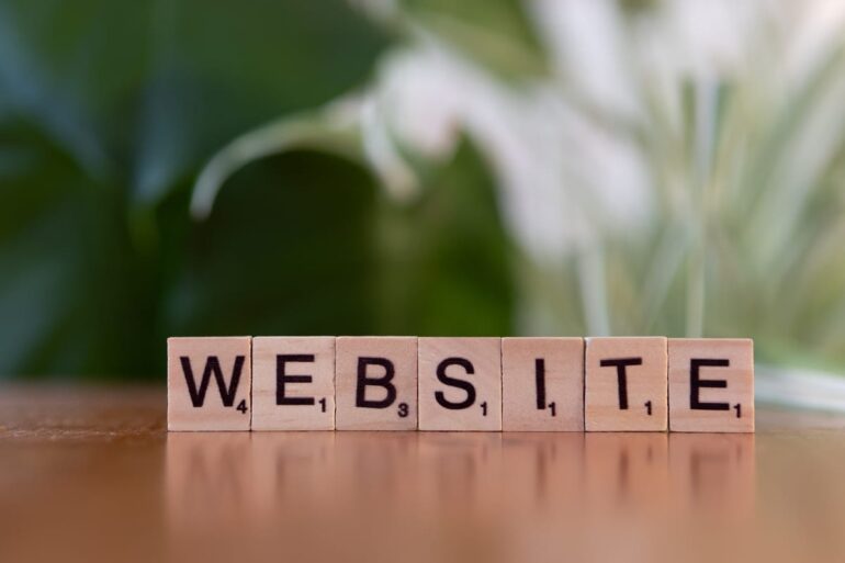 Créer un site gratuitement : ce que ça implique vraiment