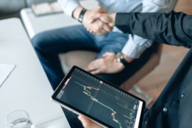 Crédit professionnel : 5 options comparées pour financer votre entreprise