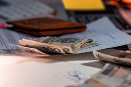 Finances personnelles indépendants: gérer son argent sans CDI